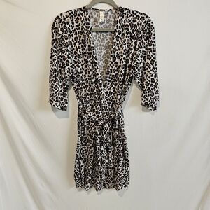 Flora by Flora Nikrooz Leopard Print Short Robe Medium White Black
